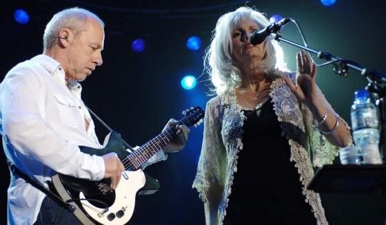 Mark Knopfler and Emmylou Harris